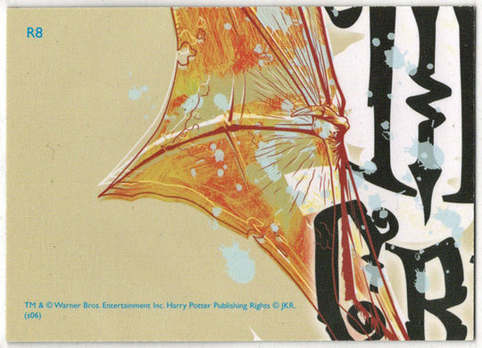 Harry Potter Memorable Moments Prismatic Foil Chase Card R8 Fawkes