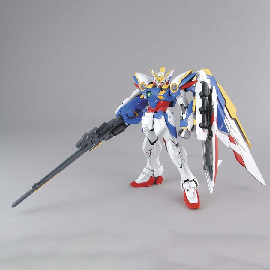 Bandai Mobile Suit Gundam Gundam Wing Endless Waltz: Wing Gundam EW Master Grade 1:144 Scale Model Kit