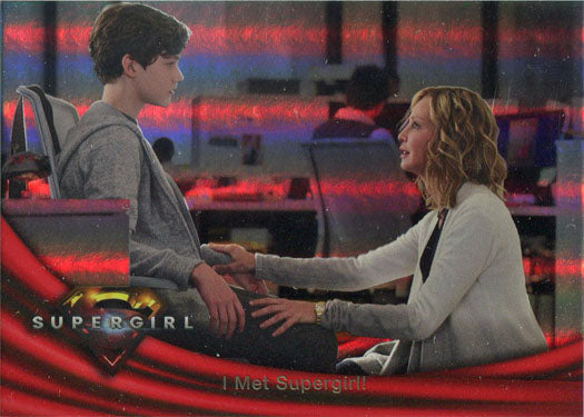 Supergirl Season 1 Rainbow Foil Board Base Variant Card 18
