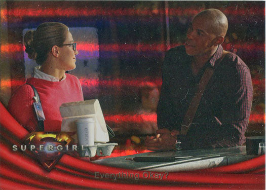 Supergirl Season 1 Rainbow Foil Board Base Variant Card 22