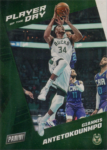 Panini Player of the Day 2021-22 Base Card 29 Giannis Antetokounmpo