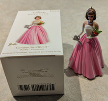 Hallmark Ornament 2011 Campus Sweetheart 18th