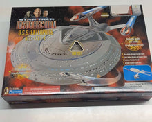 Playmates 1998 Star Trek Insurrection - U.S.S. Enterprise NCC-1701-E