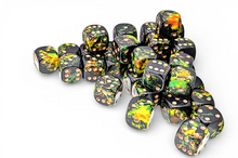 Chessex: 12mm d6 Brush - Deep Forest/Gold