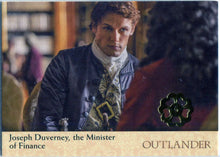 Outlander Season 2 Gold Jacobite Seal Parallel Variant of Base Card 16