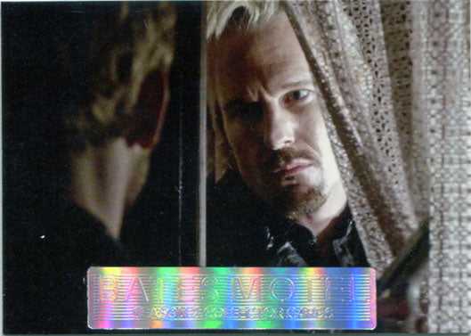 Bates Motel Season 2 Holo Foil Parallel Base Chase Card 62