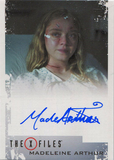 X-Files Season 10 & 11 Autograph Card Madeleine Arthur as Sarah Turner