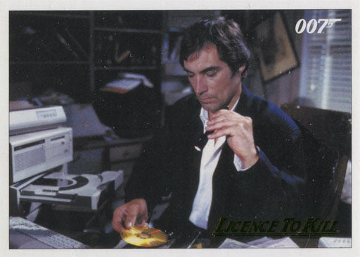 James Bond 007 Classics License To Kill 24 Gold Parallel Chase Card #039/150