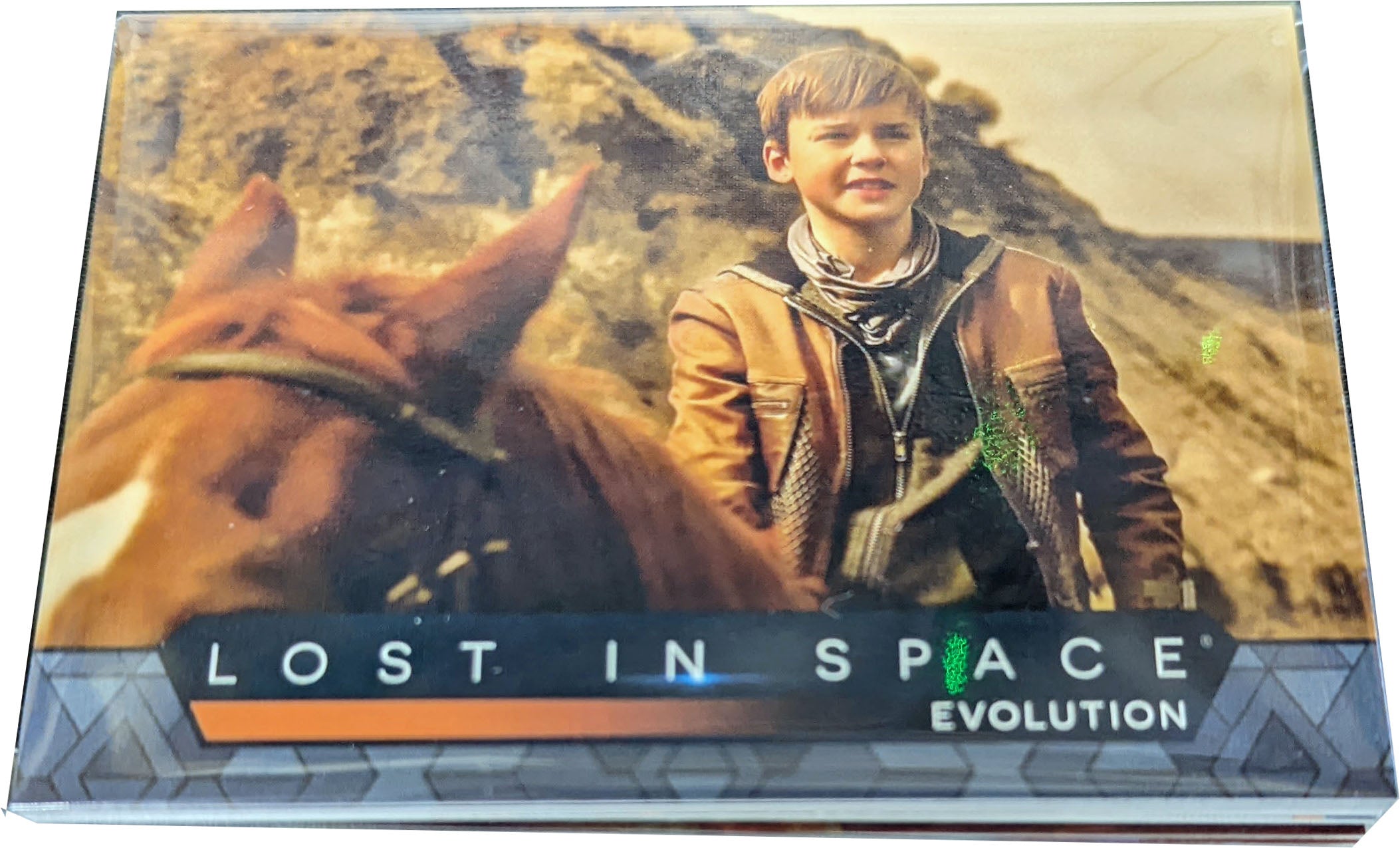 Rittenhouse 2022 Netflix Lost in Space Collector's Set Premium Pack