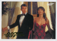 James Bond 007 Classics The World Is Not Enough 26 Gold Parallel Chase  #073/125